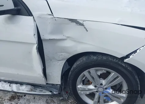 2015 Mercedes-Benz Ml 350 4Matic z USA, uszkodzony, nr VIN 4JGDA5HB0FA606270